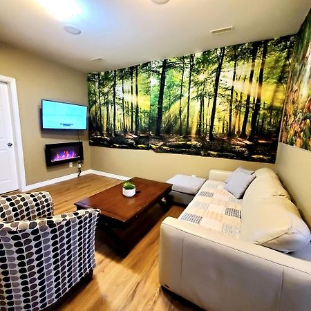 Private 2 Bedrooms Suite Near Hwy 1, Cultus Lake, Heritage Park, Fishing, Coliseum Chilliwack Luaran gambar
