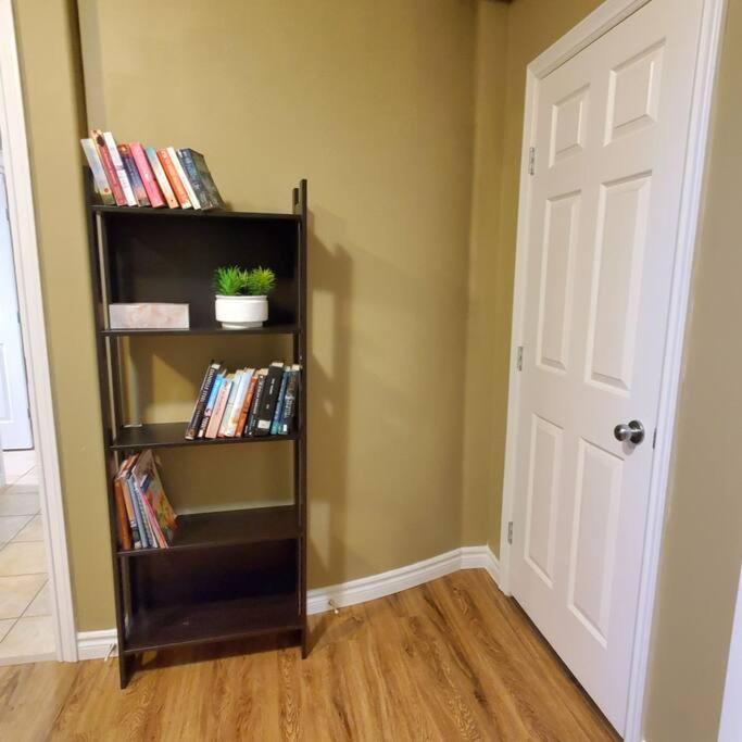 Private 2 Bedrooms Suite Near Hwy 1, Cultus Lake, Heritage Park, Fishing, Coliseum Chilliwack Luaran gambar