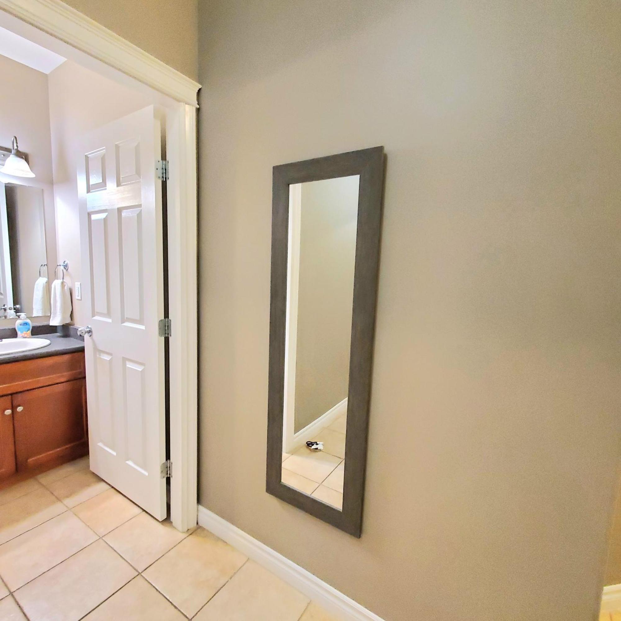 Private 2 Bedrooms Suite Near Hwy 1, Cultus Lake, Heritage Park, Fishing, Coliseum Chilliwack Bilik gambar